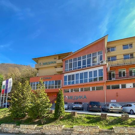Balneo Comlex Medica Narechen Hotell Narechenski Bani Eksteriør bilde